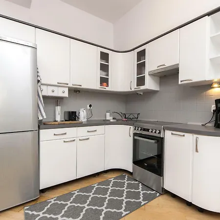 Spacious In Old Town P4you Pl شقة كراكوفيا